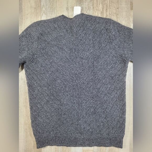 USED WOOL/CASHMERE HARSH COLD Velvet by graham and spencer dark gray sweater. - Picture 8 of 10